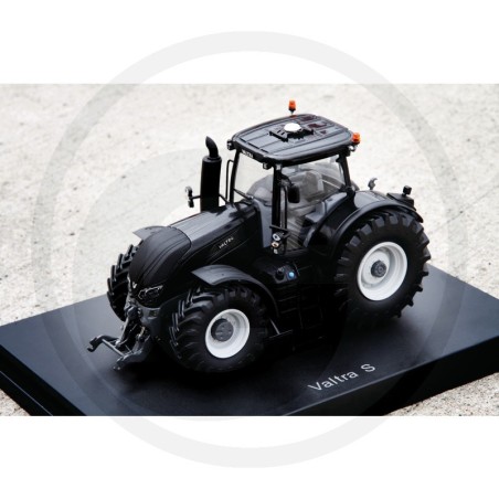 1:32 VALTRA S negro (2014)