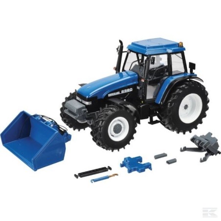 1:32 NEW HOLLAND 8360 con cajón frontal