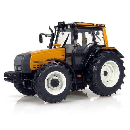 1:32 VALTRA 6850 Mezzo (orange)