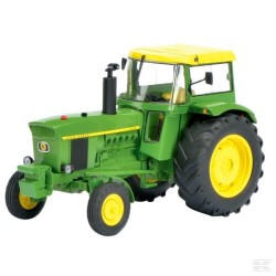 JOHN DEERE 3120.