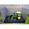 1:32 JOHN DEERE 3120 con cabina y pala