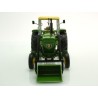 1:32 JOHN DEERE 3120 con cabina y pala