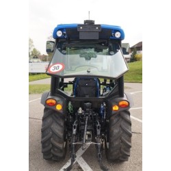 NEW HOLLAND T3010 - Luna delantera