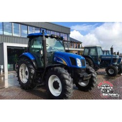 NEW HOLLAND TSA 100 - Luna delantera inferior derecha