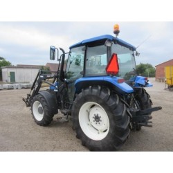 NEW HOLLAND TL 70 - Luna delantera