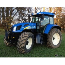 NEW HOLLAND T7520 - Luna delantera 1030