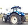 NEW HOLLAND T7520 - Luna delantera 1030