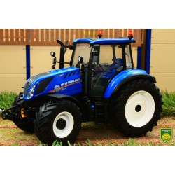 1:32 NEW HOLLAND T4.65