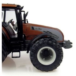 1:32 VALTRA T213 Doble rueda