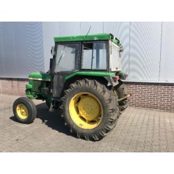 JOHN DEERE 1030 - Cristal puerta inferior izquierdo