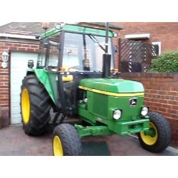 JOHN DEERE 1030 - Cristal puerta inferior derecho