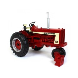 1:16 McCORMICK Farmall 806 Row Crop