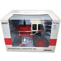 1:16 CASE IH 1066 Doble rueda trasera