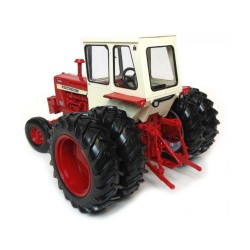 1:16 CASE IH 1256 con doble rueda trasera