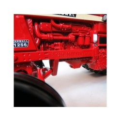 1:16 CASE IH 1256 con doble rueda trasera