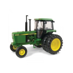 1:16 JOHN DEERE 4450 con doble rueda trasera