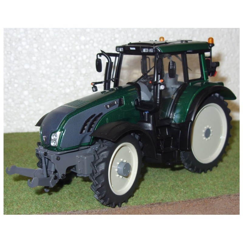 1:32 VALTRA T163 verde