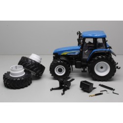 1:32 NEW HOLLAND TM155