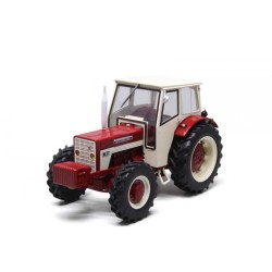 1:32 CASE 724 4WD IH Internacional