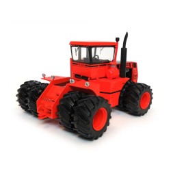 MASSEY FERGUSON 825.