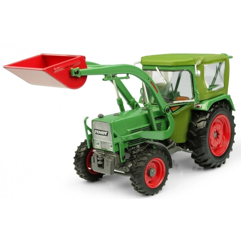 1:32 FENDT 5S Farmer 4WD con pala