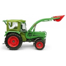 1:32 FENDT 5S Farmer 4WD con pala