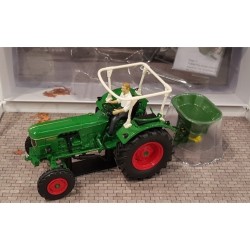 1:32 DEUTZ D 60 05 2WD con abonadora AMAZONE