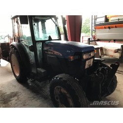 NEW HOLLAND TN65N - Luna delantera inferior derecha