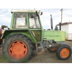 FENDT Farmer 303 LS - Luna lateral