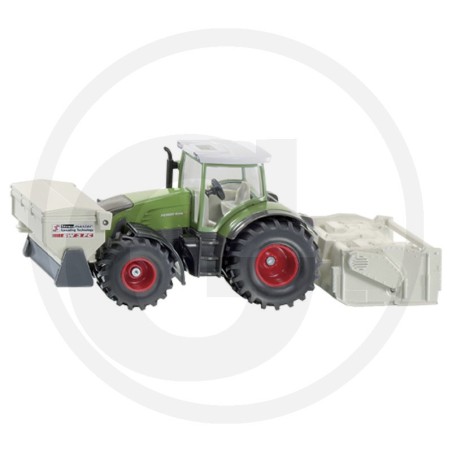 FENDT 936 con remolcador y esparcidor.