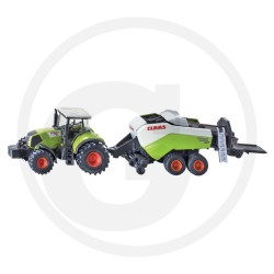 CLAAS AXION 850 con prensa de fardos Quantum.