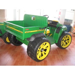 6:09 JOHN DEERE Gator 12V con ruedas de caucho