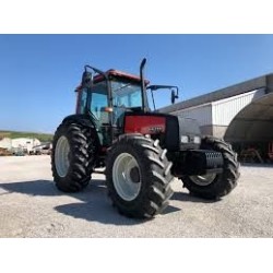 VALTRA A65 - Luna delantera