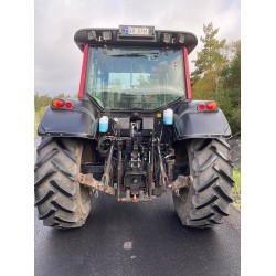 VALTRA N82 Hi-Tec - Luna trasera