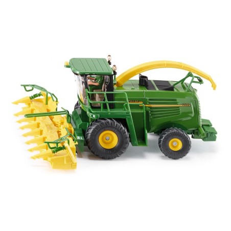 JOHN DEERE 7500 picadora de maiz.