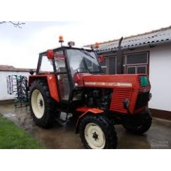 ZETOR 8011 - Luna delantera