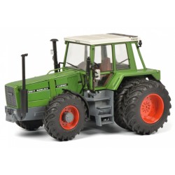 1:32 FENDT 624 LSA Doble rueda trasera