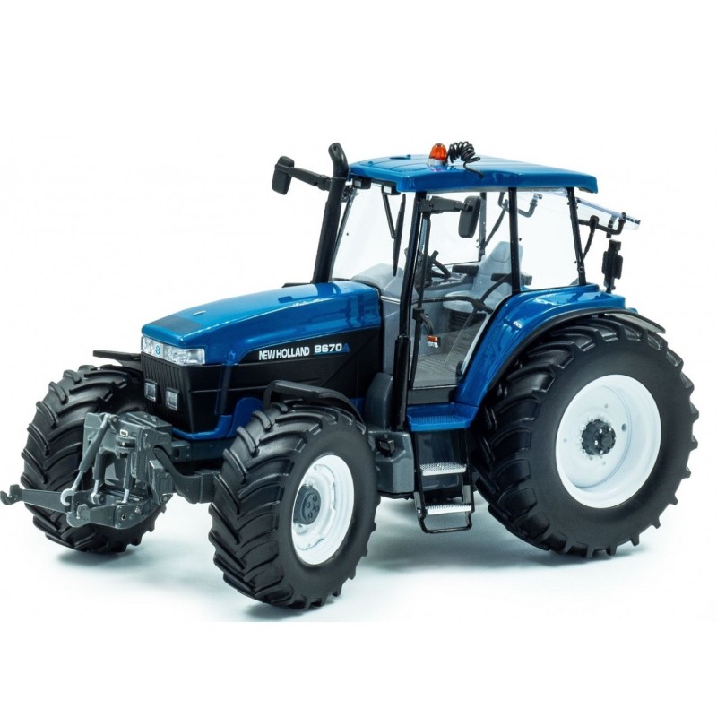 1:32 NEW HOLLAND 8670A