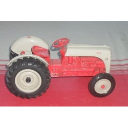 1:16 FORD 8N