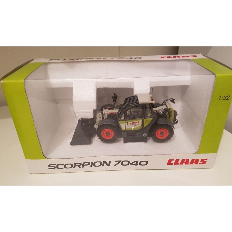 1:32 CLAAS telescópica Scorpion 7040