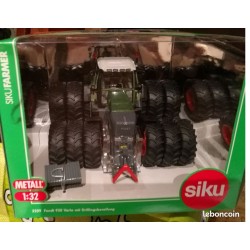 1:32 FENDT 930 Vario (12 ruedas)