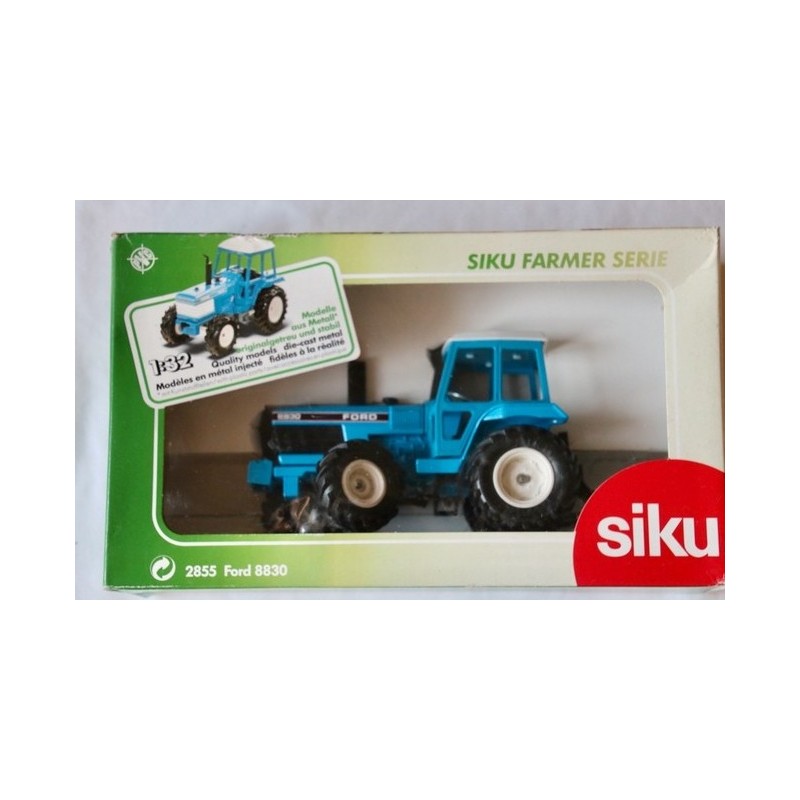 1:32 FORD 8830 Siku