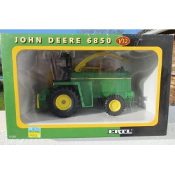 1:32 JOHN DEERE picadora 6850