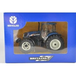 1:32 NEW HOLLAND TS135A