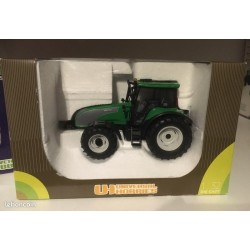 1:32 VALTRA T190 (verde)