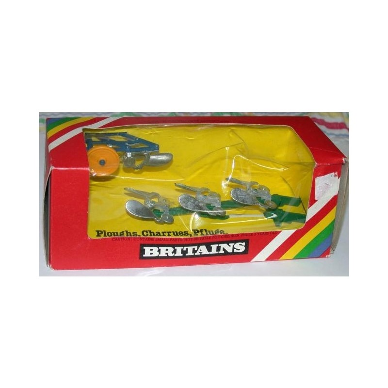 1:32 Arado reversible Britains 3 vertederas