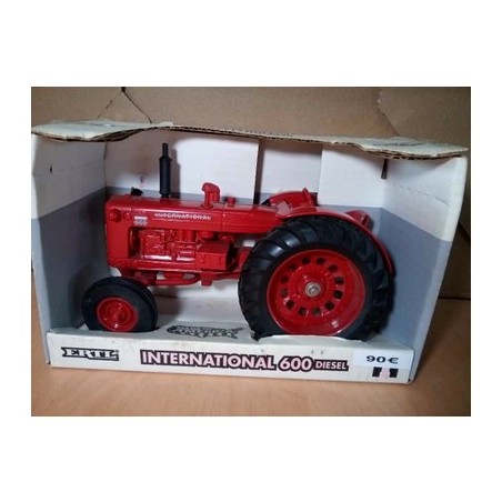 1:16 CASE IH International 600 