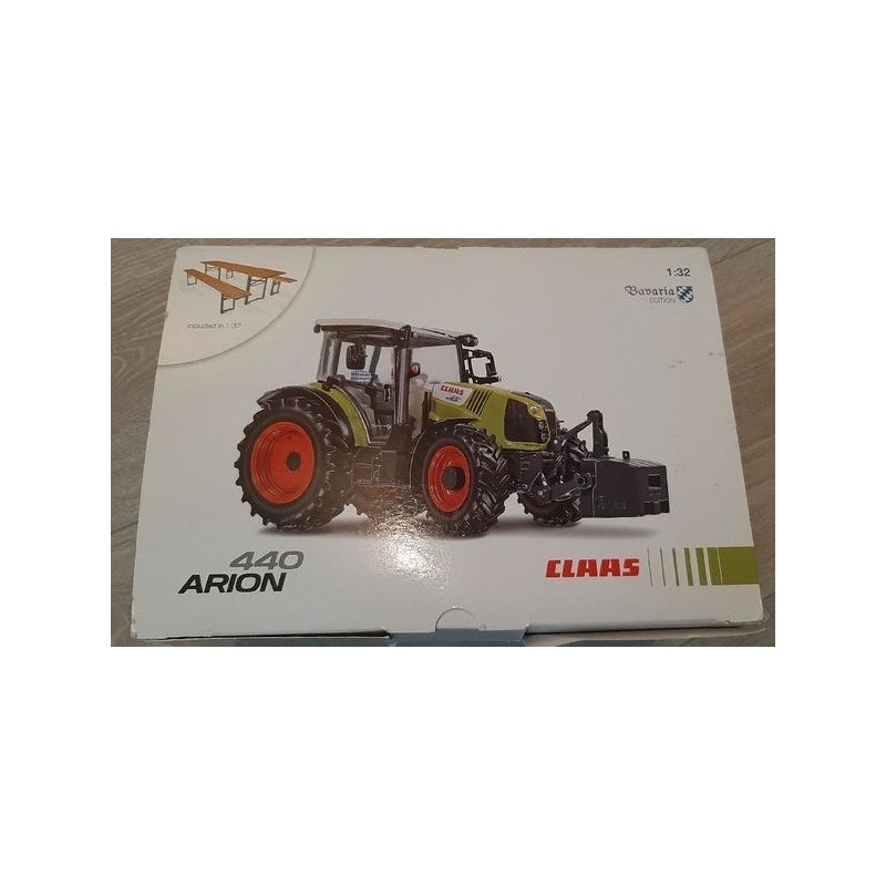 1:32 CLAAS Arion 440