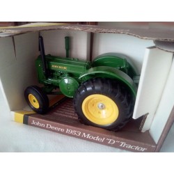 1:16 JOHN DEERE D (1953) Metal