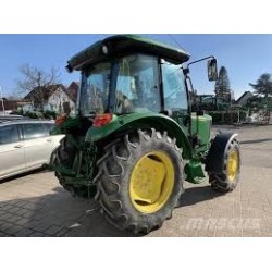 JOHN DEERE 5055E - Luna lateral derecha